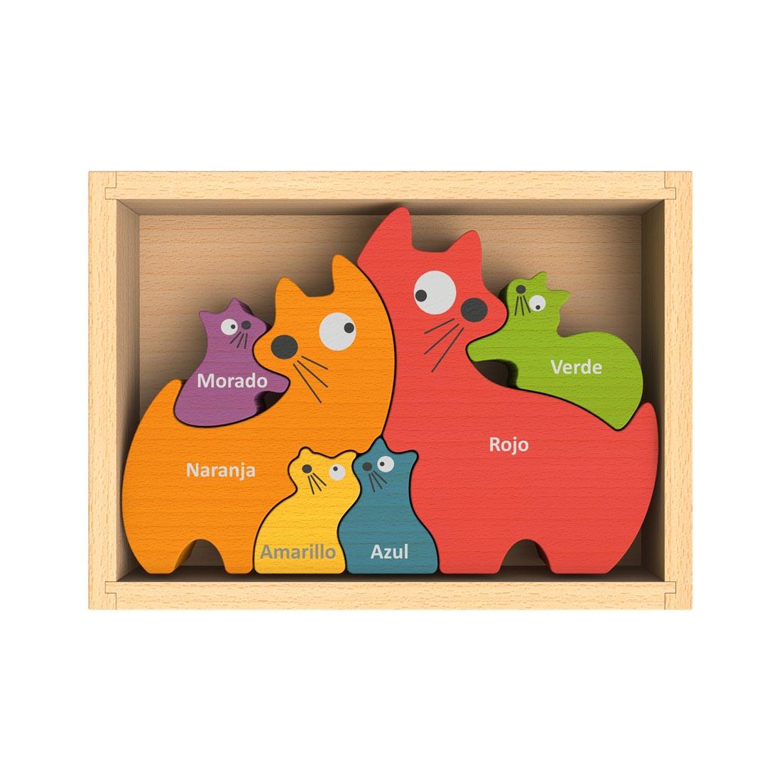 Spanish Side of Cat Family Bilingual Color Puzzle by BeginAgain Toys
