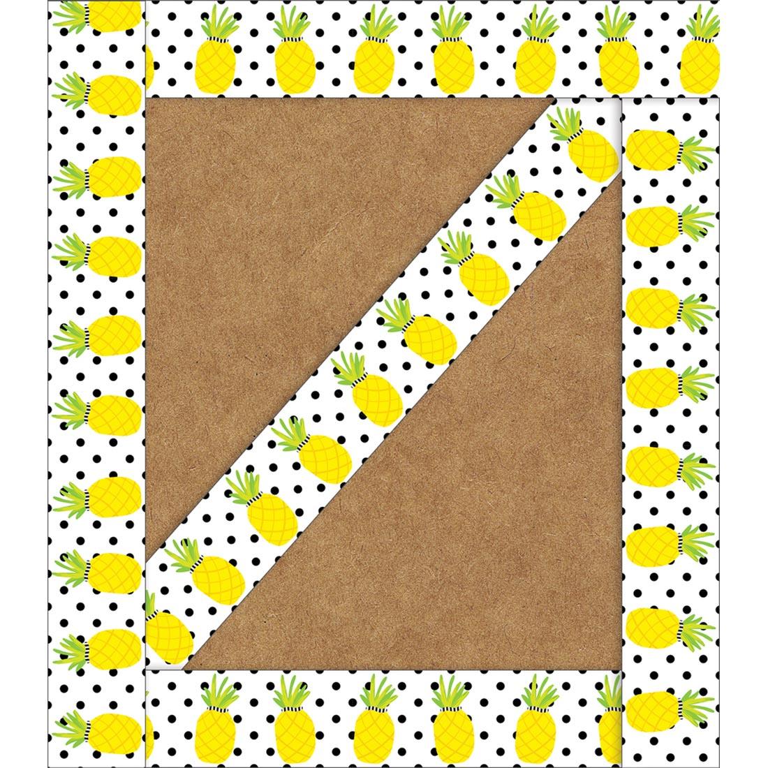 Simply Stylish Tropical Pineapples Straight Border