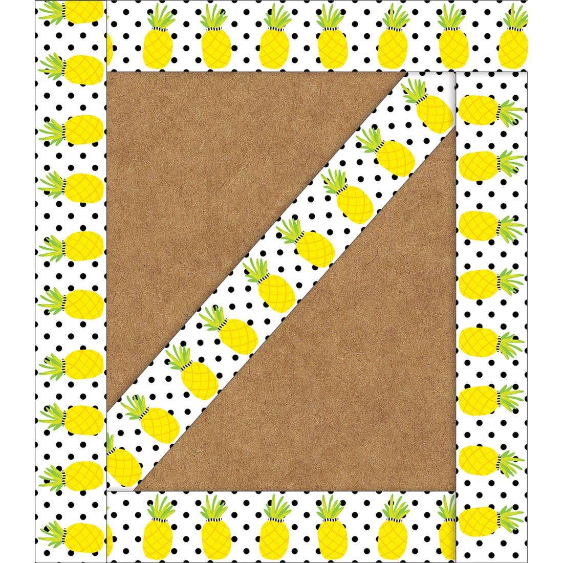 Simply Stylish Tropical Pineapples Straight Border