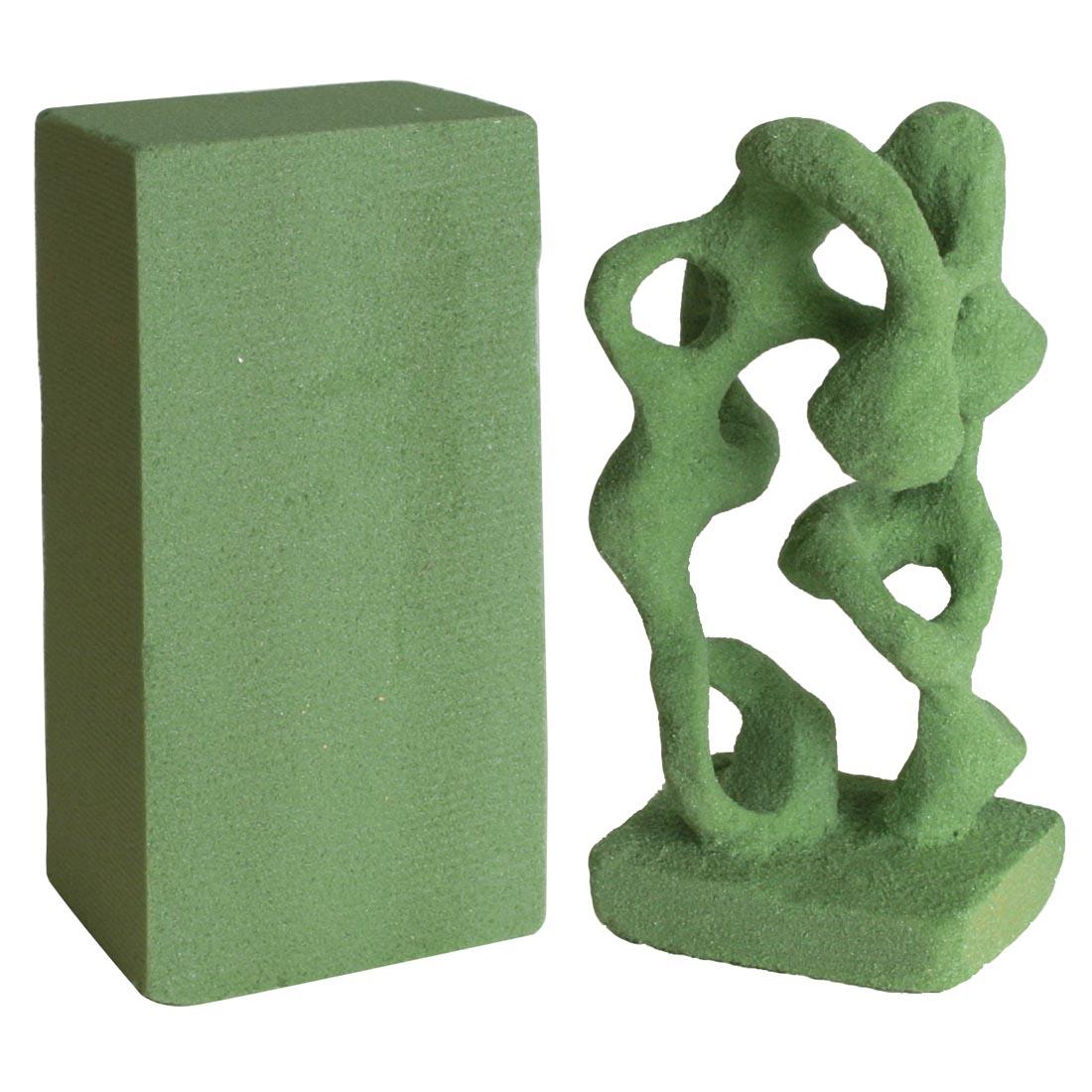 FloraCraft Green Sculpture Foam 2-3/4 x 3-7/8 x 7-7/8 Brick