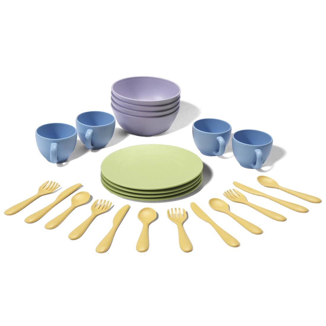 Green Toys Dish Set includes 4 place settings