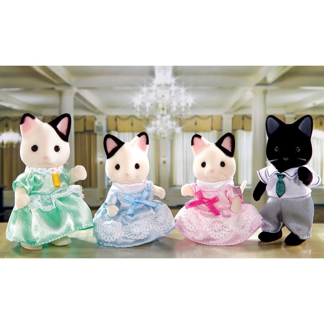 Calico Critters Tuxedo Cat Family