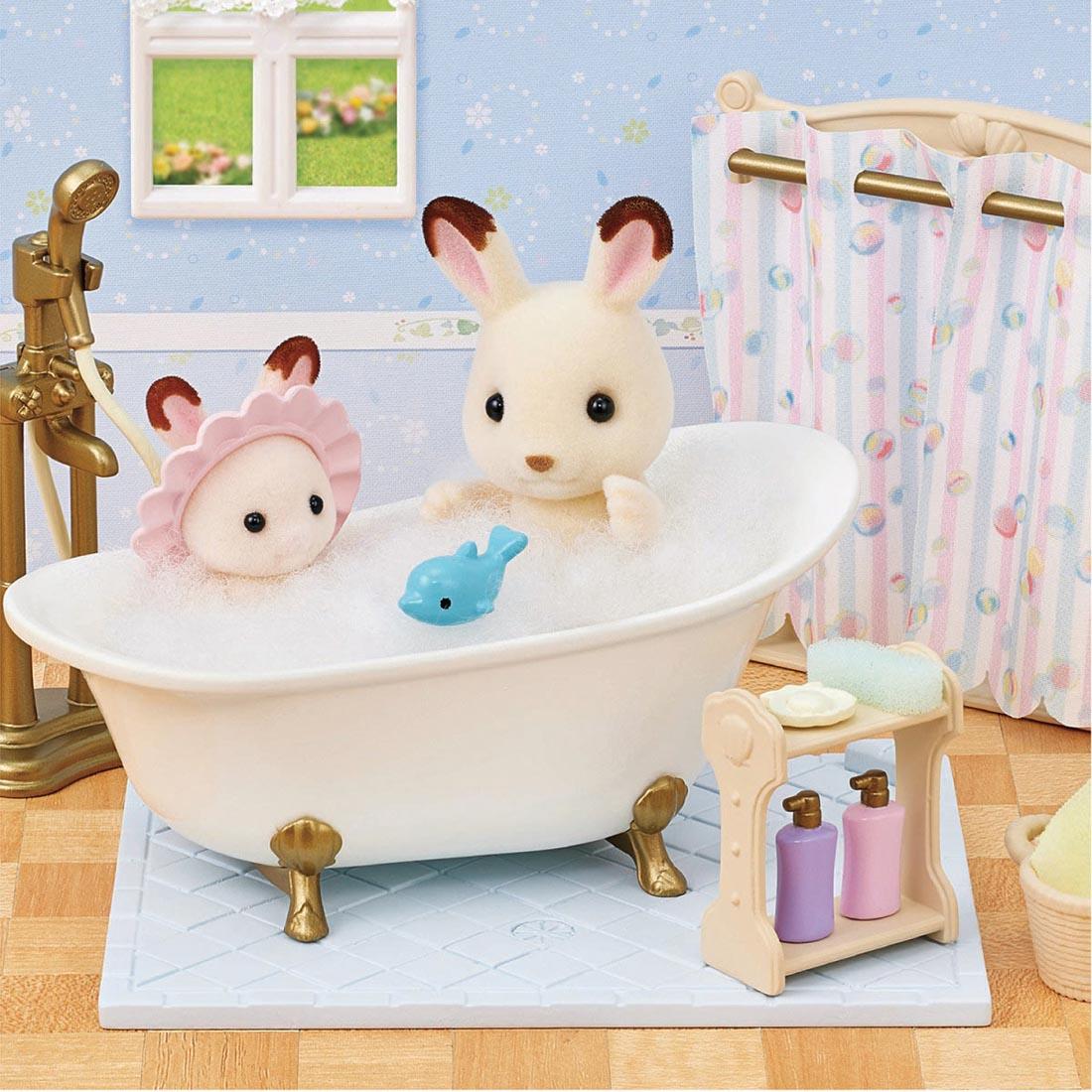 2 critters using the Calico Critters Bath & Shower Set