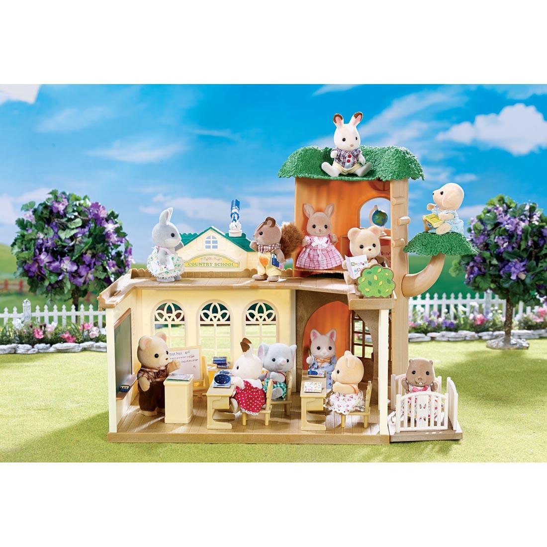 Calico Critters Country Tree School Set