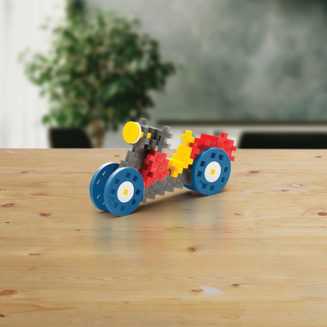sample built from the Plus-Plus Learn To Build Vehicles Go! Set