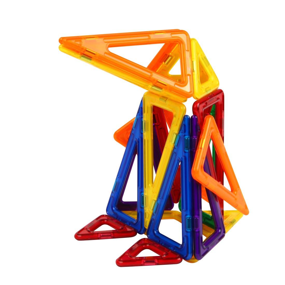 Penguin made of pieces from the Magformers 62-Piece Designer Set